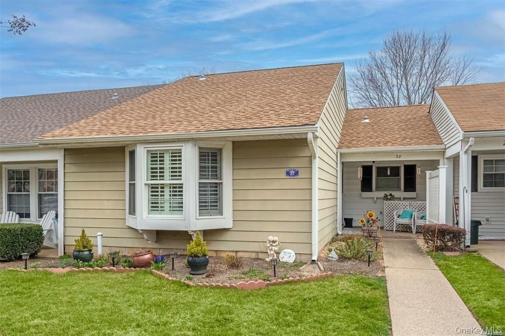 27 Hearthside Drive, Mount Sinai, NY 11766 Main Photo