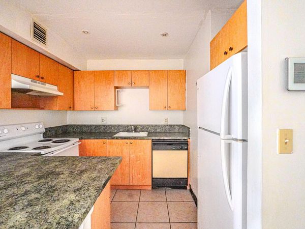 2017 NW 46th Ave, Unit 310A, Fort Lauderdale, FL 33313