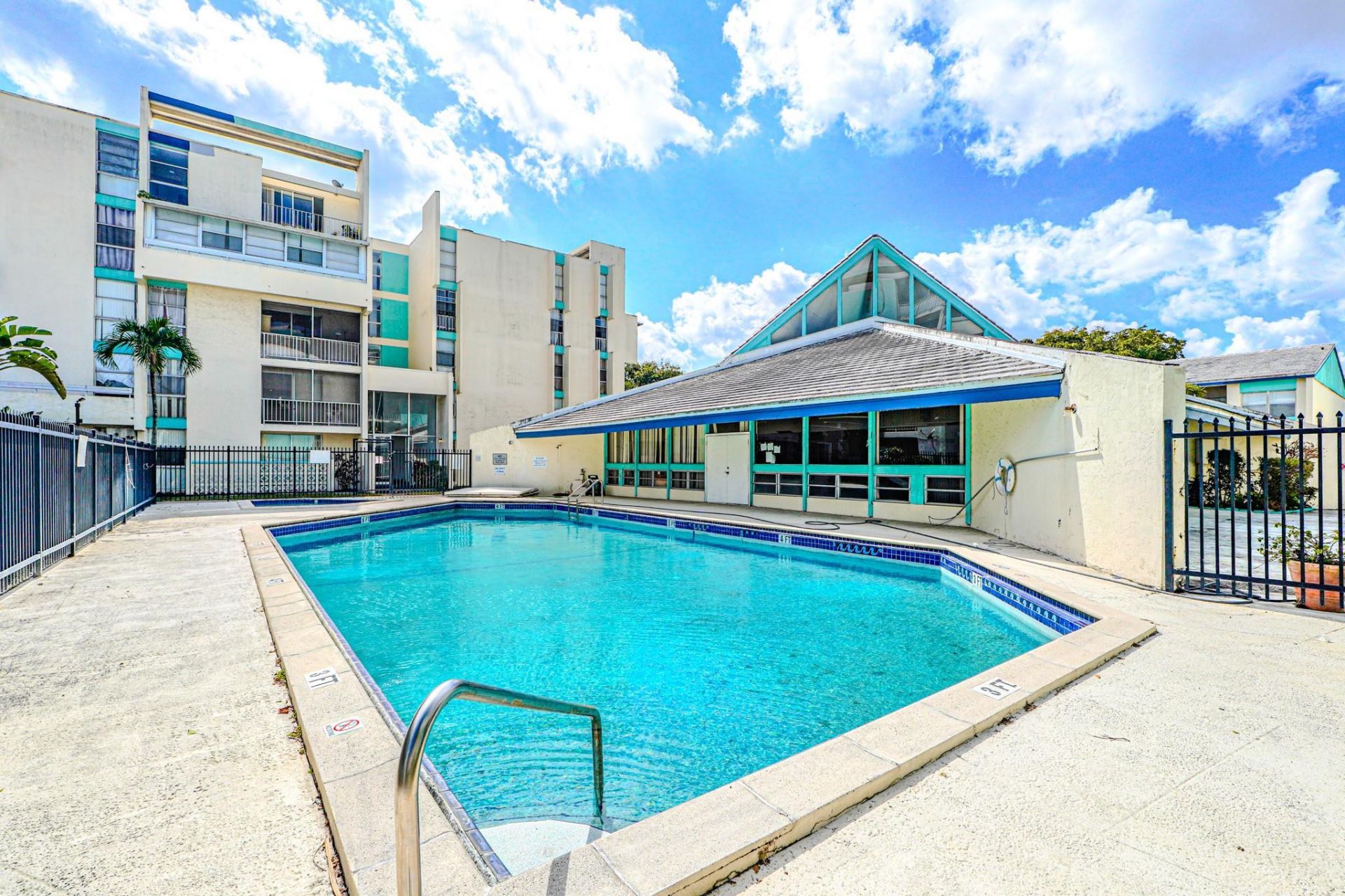 2017 NW 46th Avenue, Unit 310A, Fort Lauderdale, FL 33313 Photo