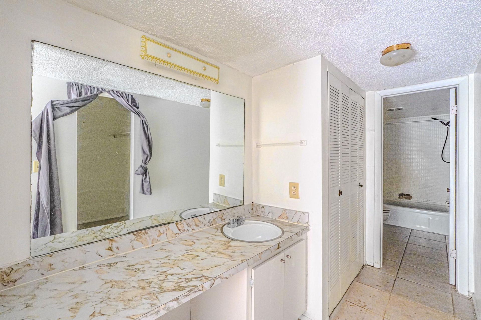 2017 NW 46th Avenue, Unit 310A, Fort Lauderdale, FL 33313 Photo