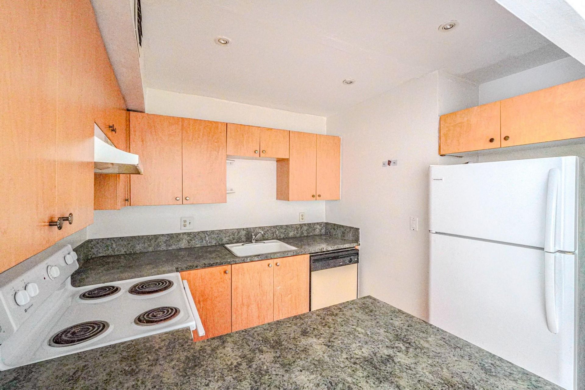 2017 NW 46th Avenue, Unit 310A, Fort Lauderdale, FL 33313 Photo