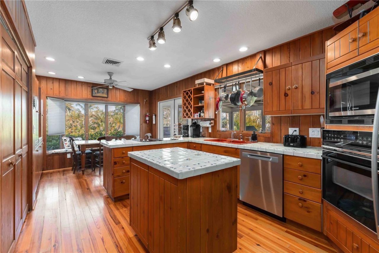 6680 Gulf Of Mexico Drive, Longboat Key, FL 34228 Photo