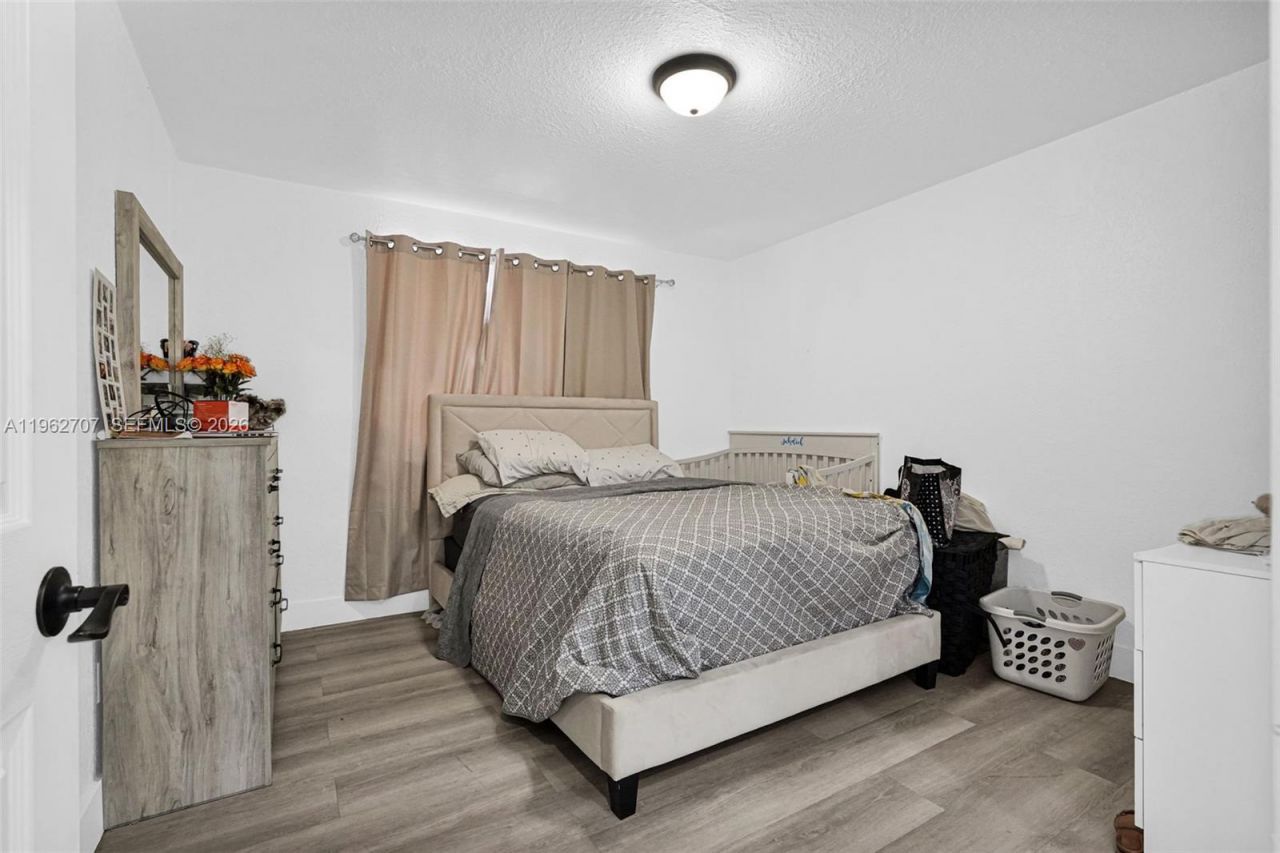 3280 NW 213th Ter , Miami Gardens, FL 33056 Photo