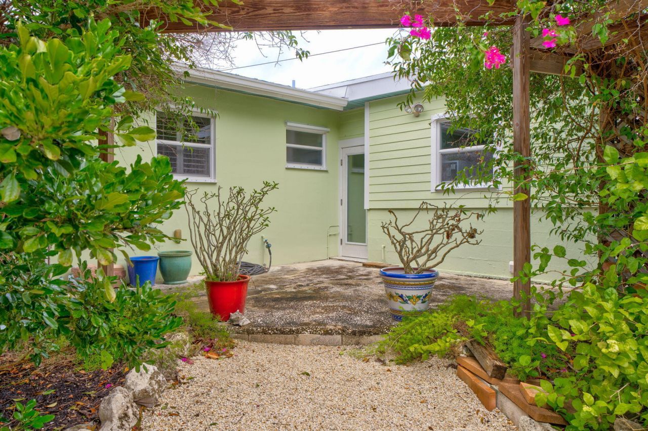 30374 Oleander Boulevard, Big Pine Key, FL 33043 Photo