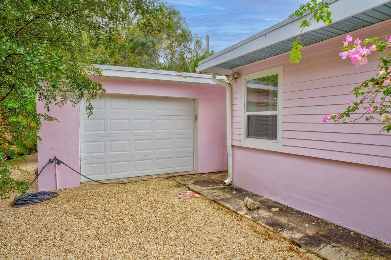 30374 Oleander Boulevard, Big Pine Key, FL 33043 Photo