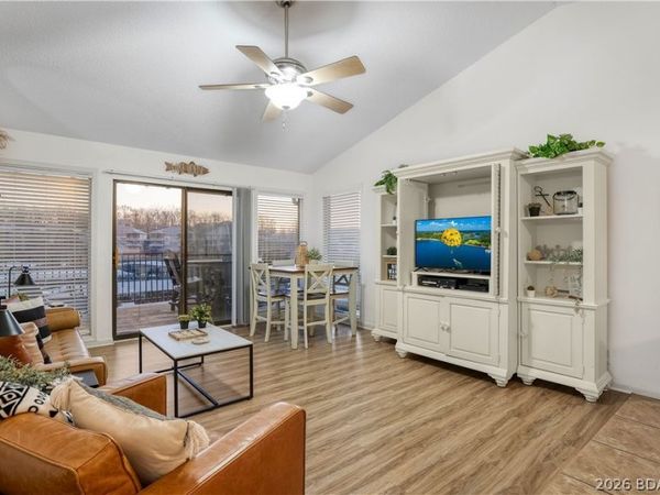150 Southwood Shores Drive, Unit 304-4D, Lake Ozark, MO 65049