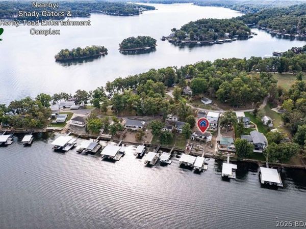 33060 Fairglen Road, Sunrise Beach, MO 65079