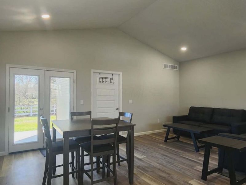 1583 Metcalfe Avenue, Obetz, OH 43207 Photo 10