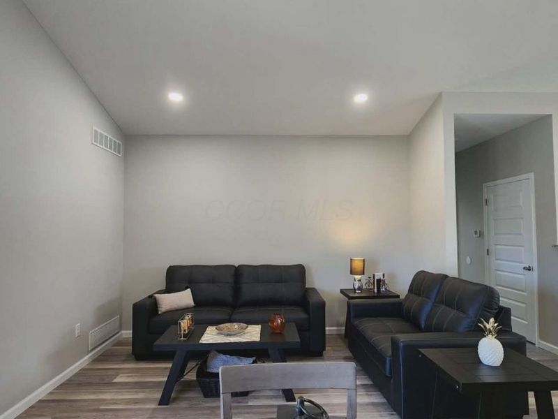 1583 Metcalfe Avenue, Obetz, OH 43207 Photo 11