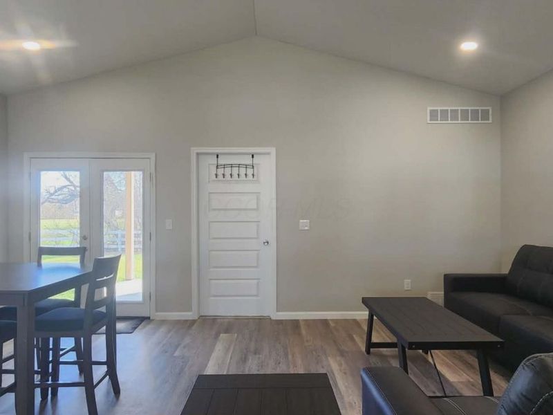 1583 Metcalfe Avenue, Obetz, OH 43207 Photo 11