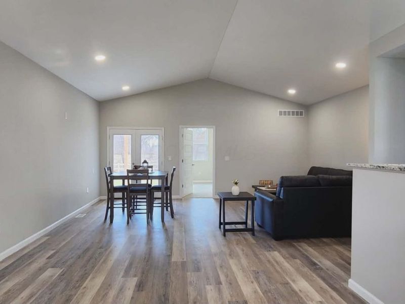 1583 Metcalfe Avenue, Obetz, OH 43207 Photo 13