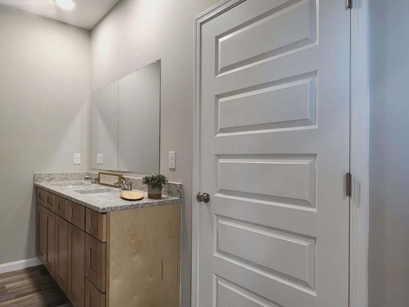 1583 Metcalfe Avenue, Obetz, OH 43207 Photo 17