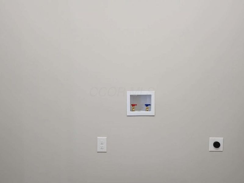 1583 Metcalfe Avenue, Obetz, OH 43207 Photo 33