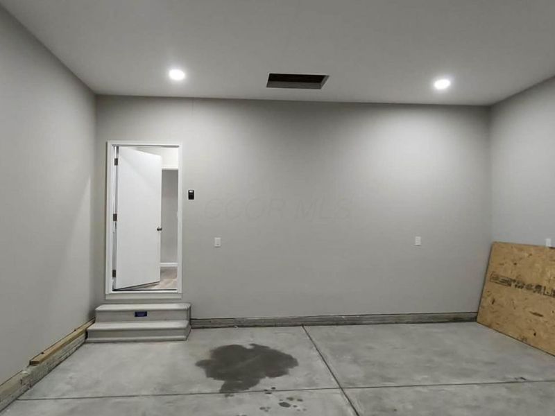 1583 Metcalfe Avenue, Obetz, OH 43207 Photo 46