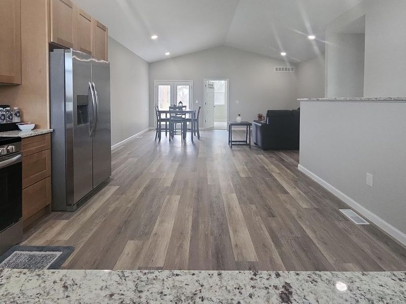 1583 Metcalfe Avenue, Obetz, OH 43207 Photo 5