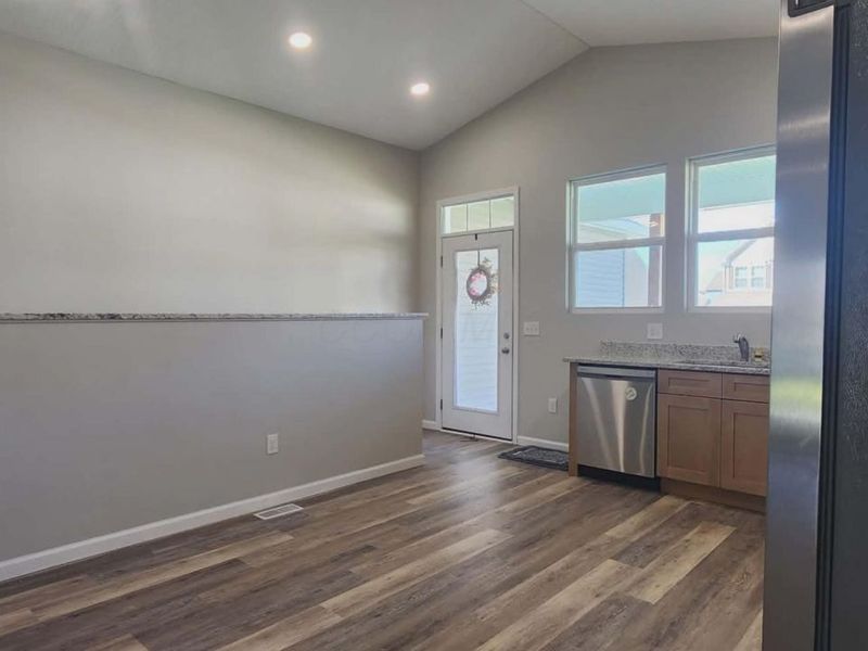 1583 Metcalfe Avenue, Obetz, OH 43207 Photo 9