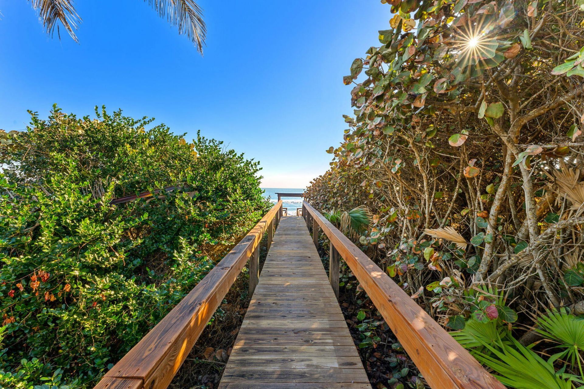 9085 S Highway A1a, Melbourne Beach, FL 32951 Photo