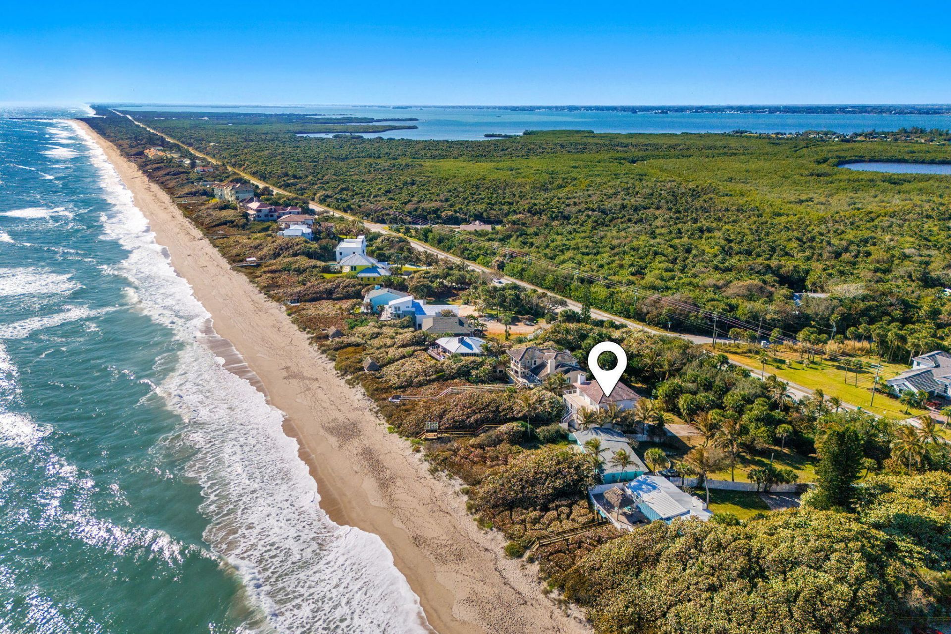 9085 S Highway A1a, Melbourne Beach, FL 32951 Photo
