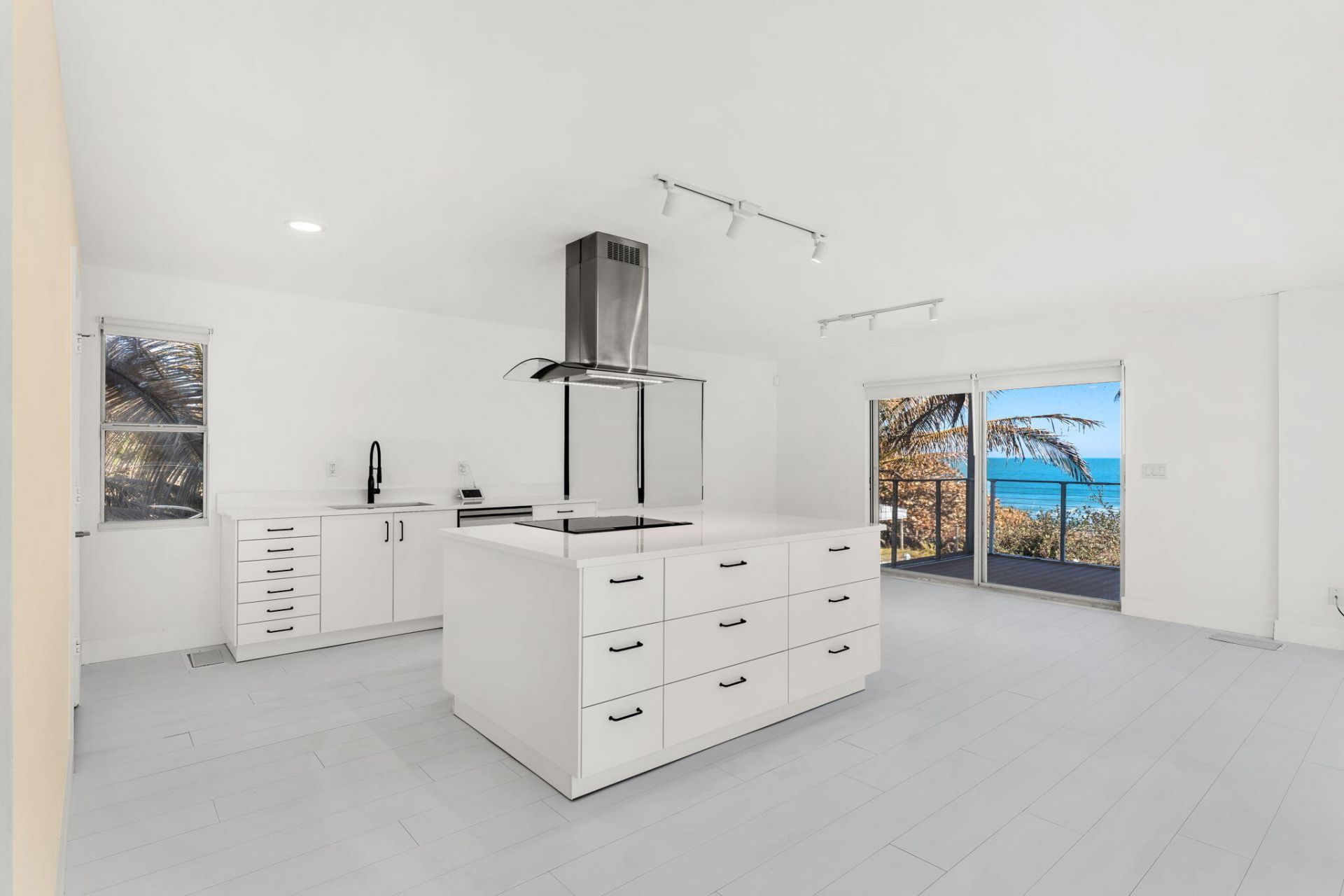 9085 S Highway A1a, Melbourne Beach, FL 32951 Photo