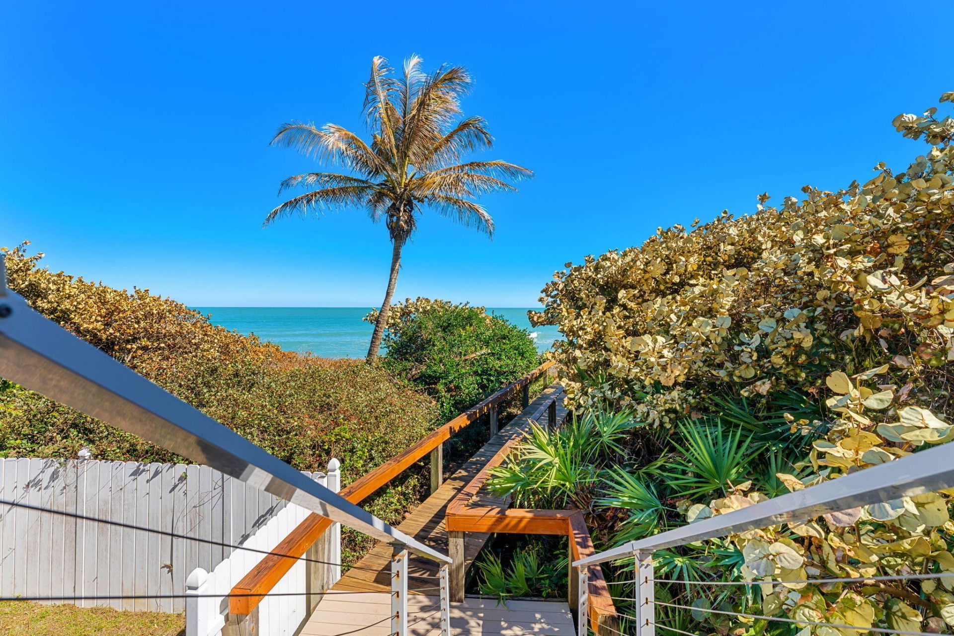 9085 S Highway A1a, Melbourne Beach, FL 32951 Photo