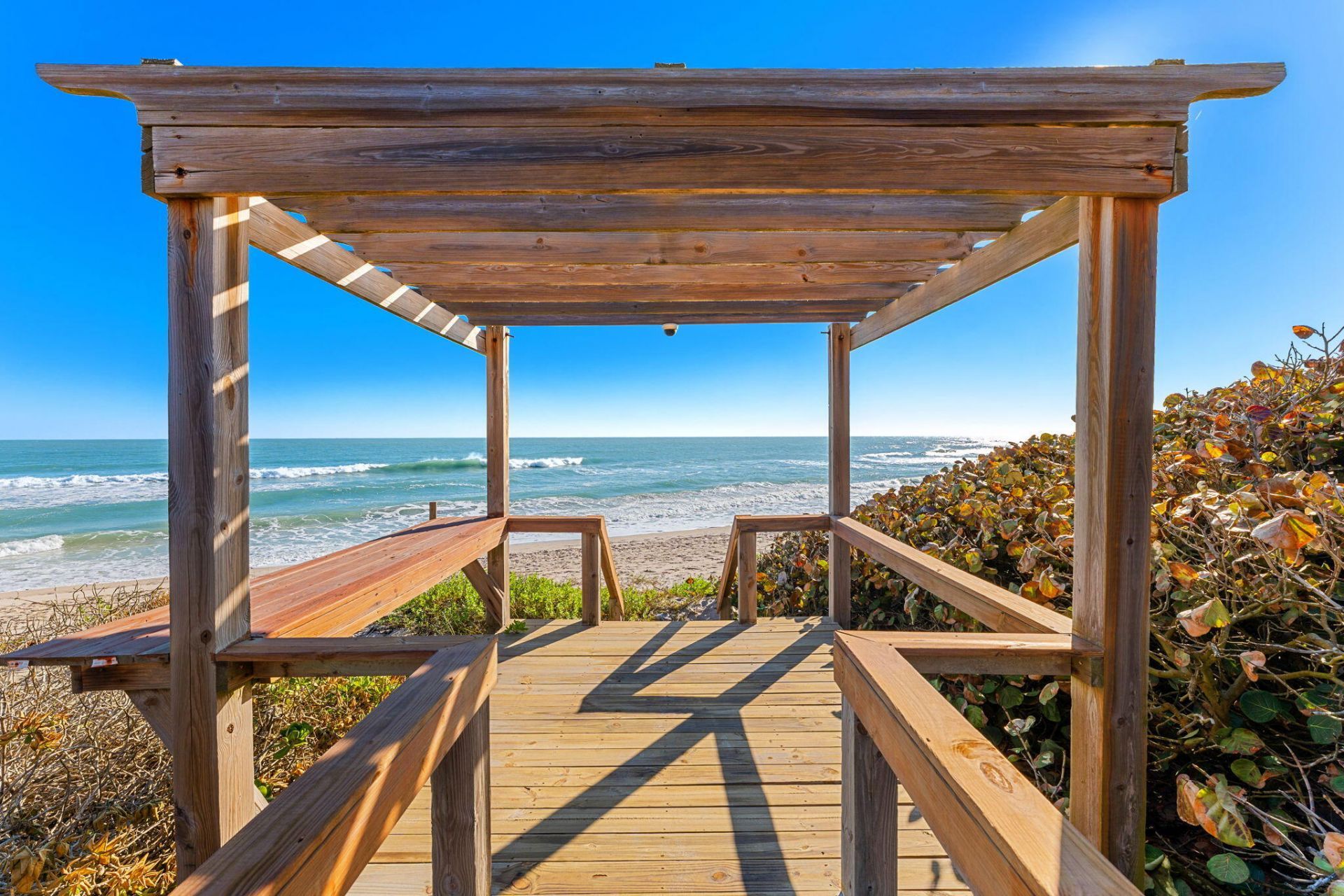 9085 S Highway A1a, Melbourne Beach, FL 32951 Photo