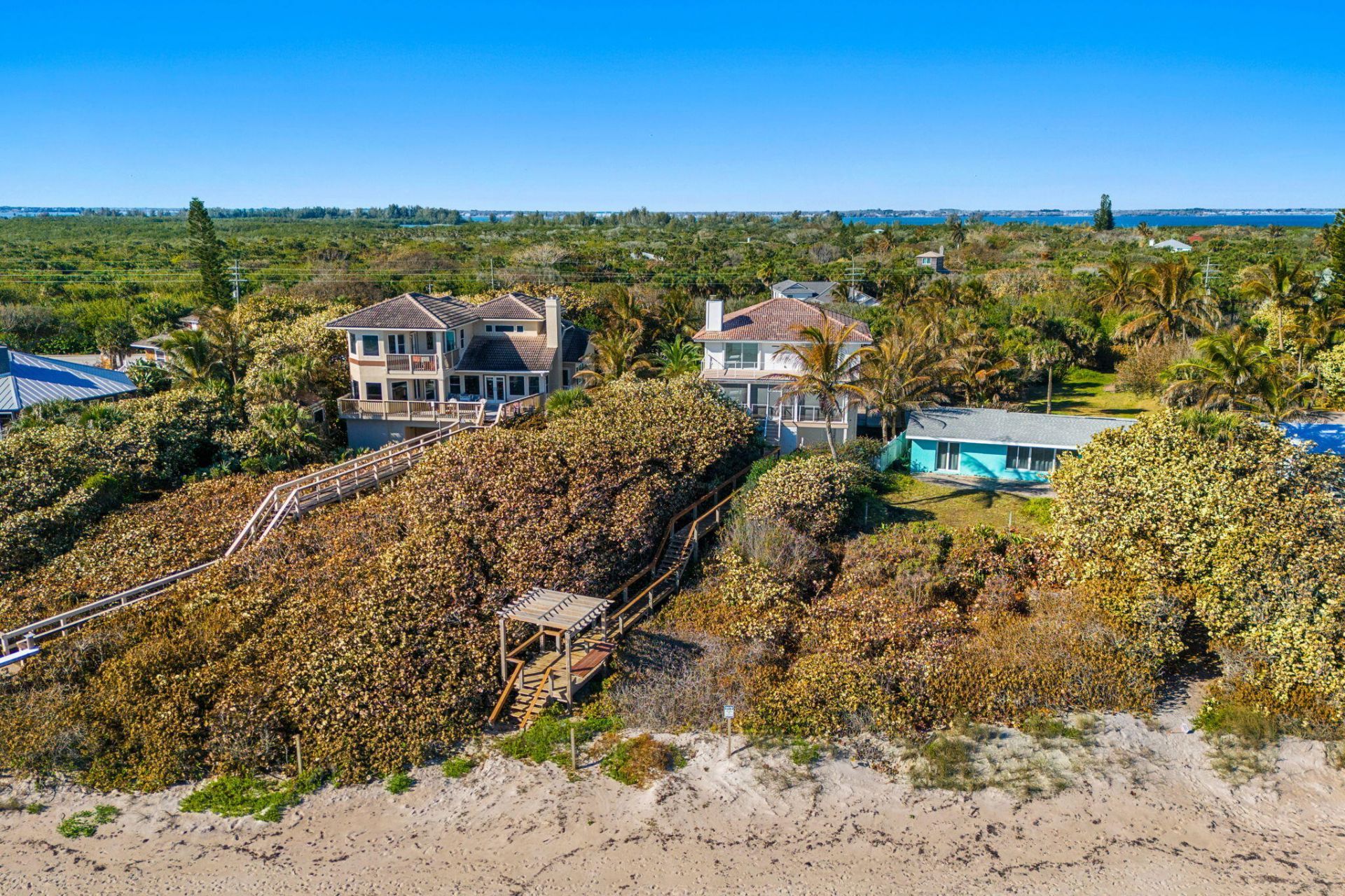 9085 S Highway A1a, Melbourne Beach, FL 32951 Photo