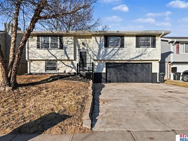 11564 Rambleridge Road, Omaha, NE 68164