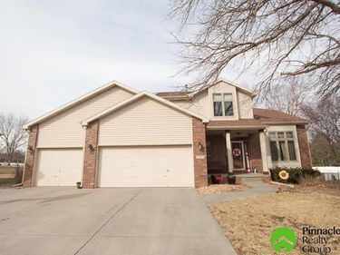 7005 Woody Creek Circle, Lincoln, NE 68516