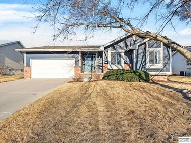 7021 Michelle Avenue, La Vista, NE 68128
