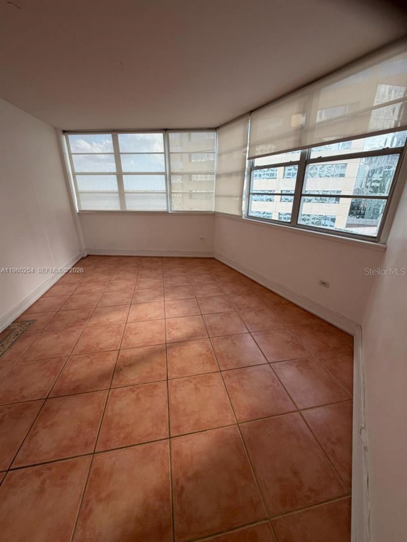 999 Brickell Bay Drive, Unit 1202, Miami, FL 33131 Photo