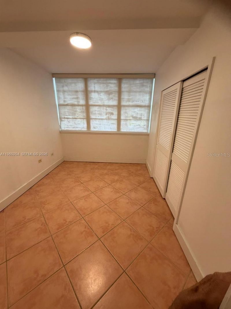 999 Brickell Bay Drive, Unit 1202, Miami, FL 33131 Photo