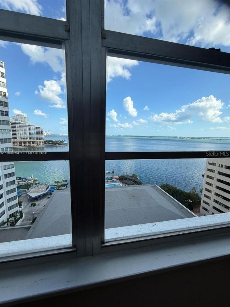 999 Brickell Bay Drive, Unit 1202, Miami, FL 33131 Photo