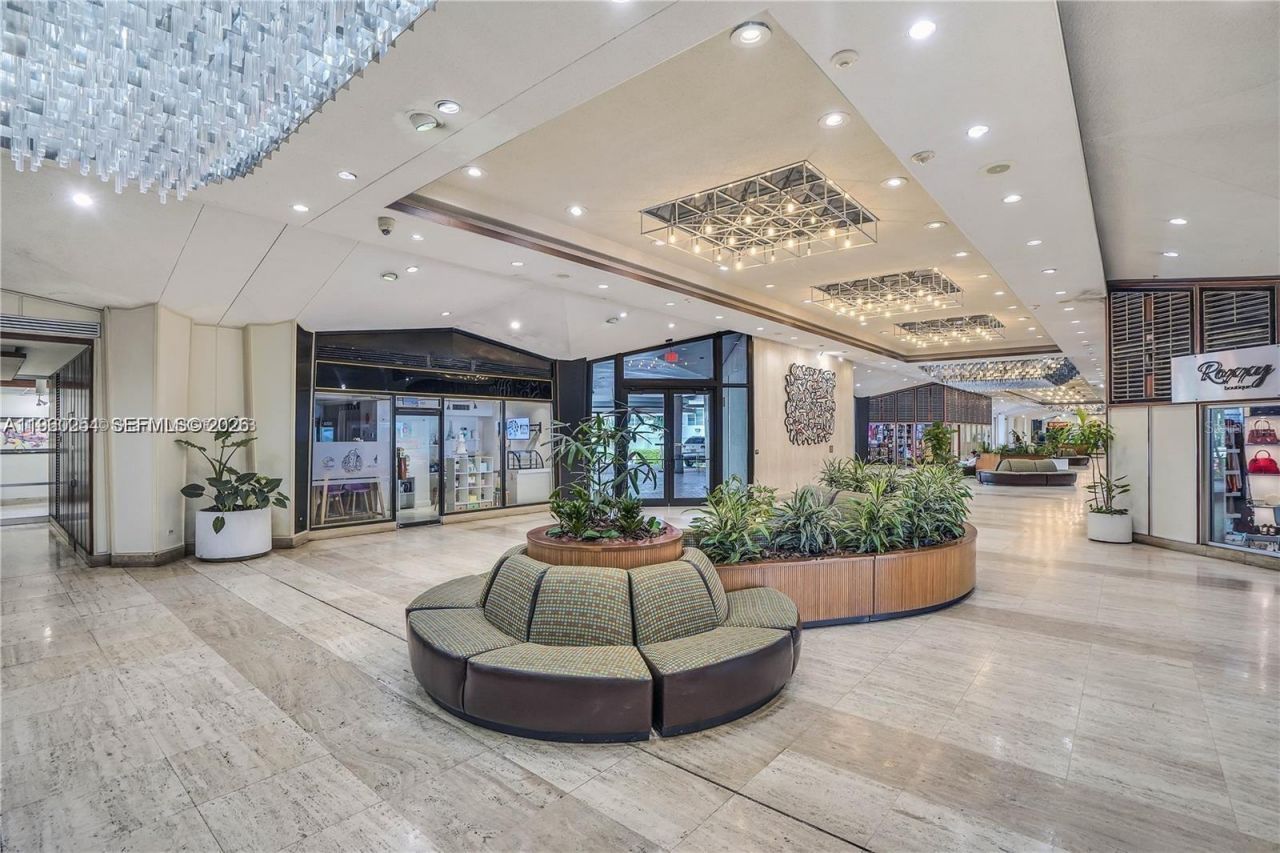 999 Brickell Bay Drive, Unit 1202, Miami, FL 33131 Photo