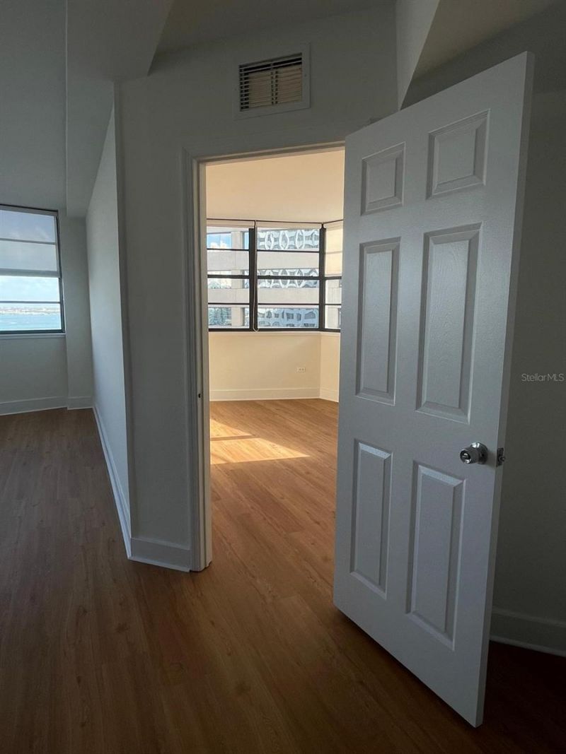 999 Brickell Bay Drive, Unit 1202, Miami, FL 33131 Photo