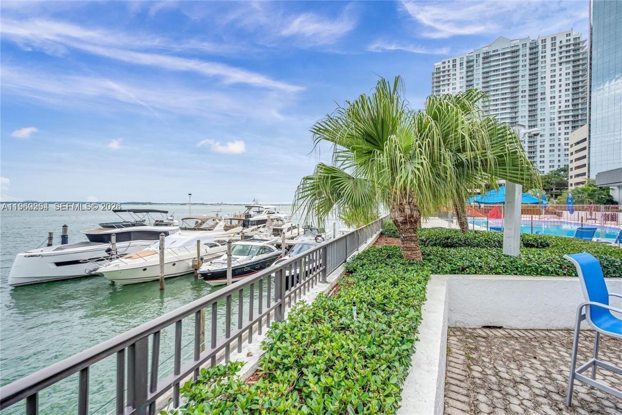 999 Brickell Bay Drive, Unit 1202, Miami, FL 33131 Photo