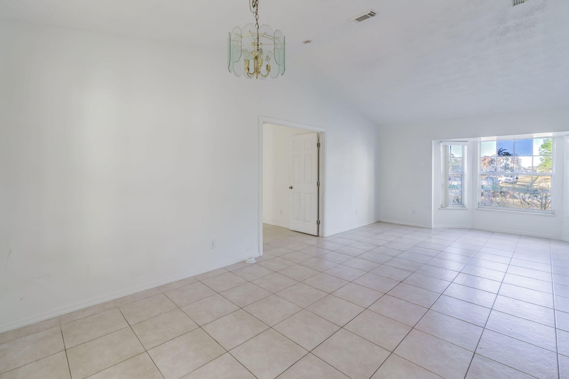 298 SW Eyerly Avenue, Port Saint Lucie, FL 34953 Photo