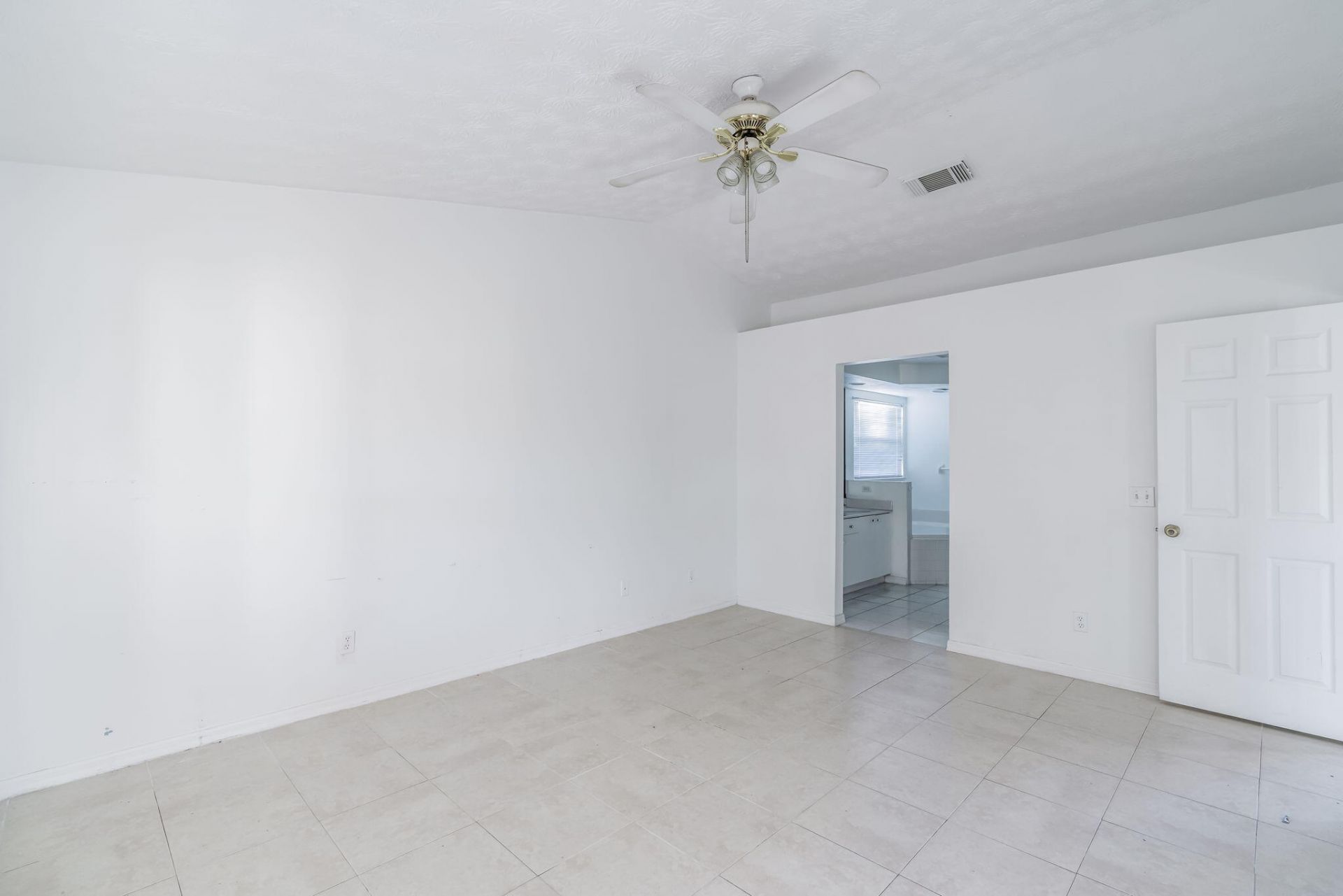 298 SW Eyerly Avenue, Port Saint Lucie, FL 34953 Photo