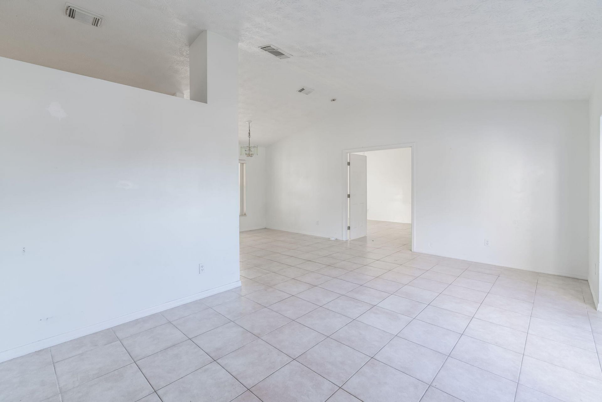 298 SW Eyerly Avenue, Port Saint Lucie, FL 34953 Photo