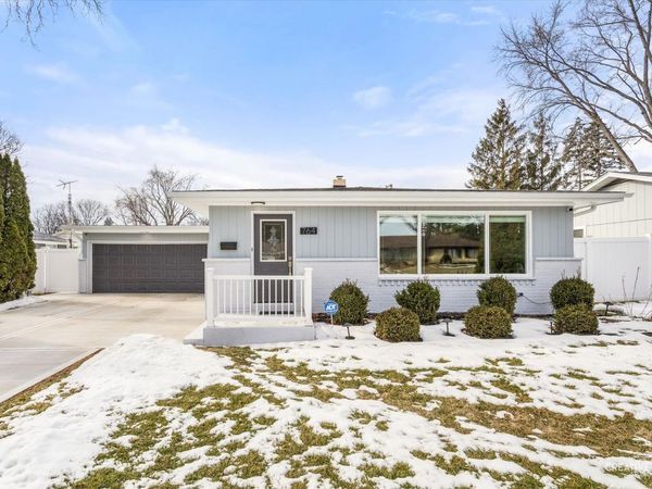 764 Scott Drive, Elgin, IL 60123