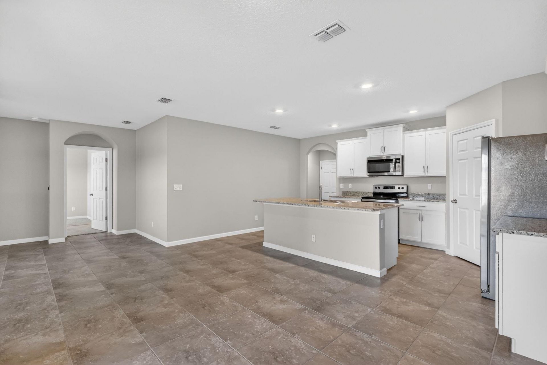 6556 NW Oaklawn Way, Port Saint Lucie, FL 34983 Photo