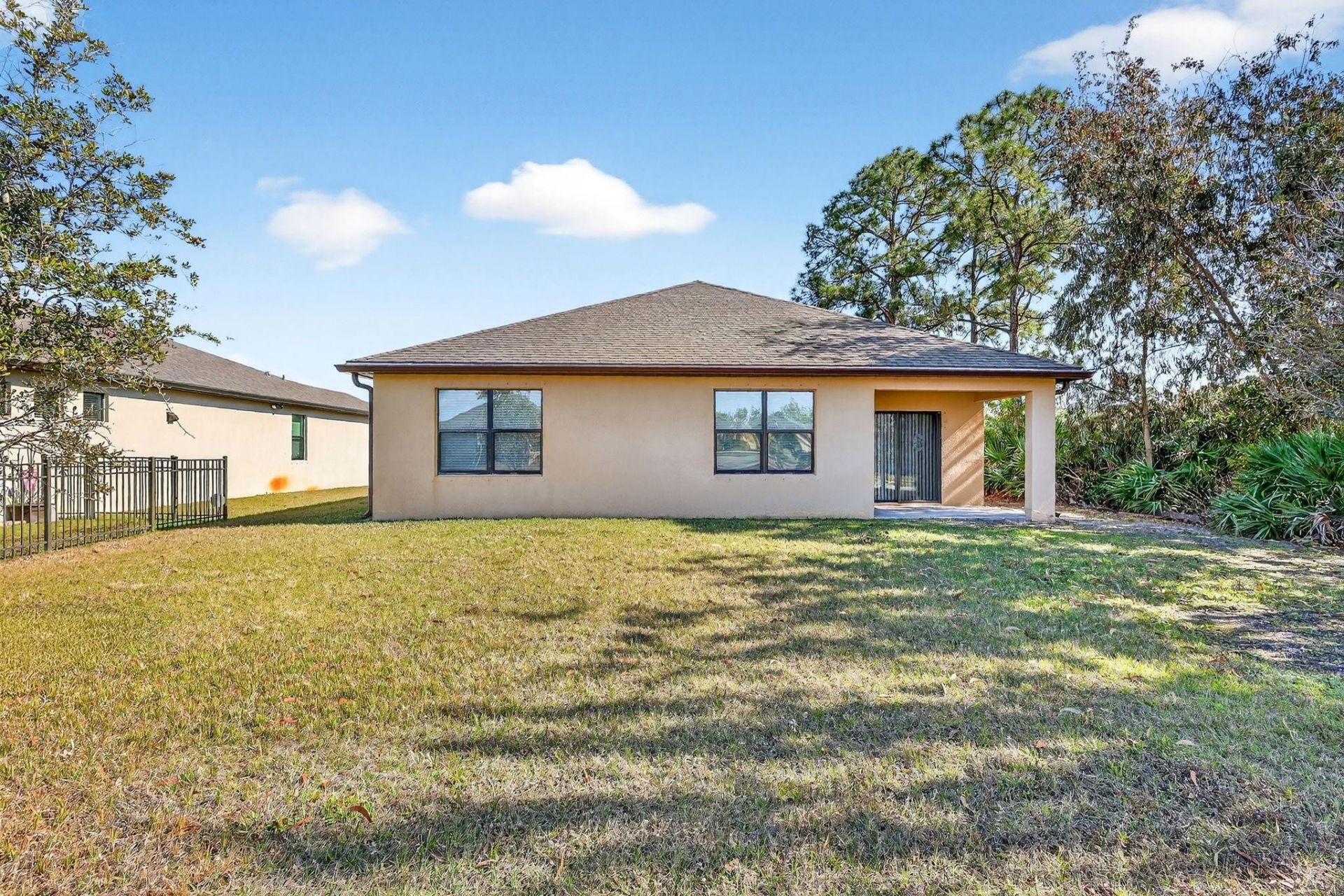 6556 NW Oaklawn Way, Port Saint Lucie, FL 34983 Photo