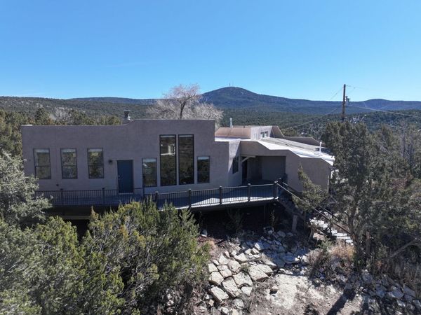 35 Gallinger Lane , Tijeras, NM 87059