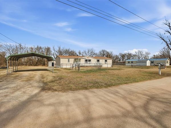 115 Holly Street, Perry, OK 73077