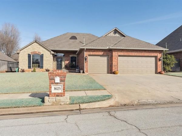 1625 Deer Park Drive, Edmond, OK 73003