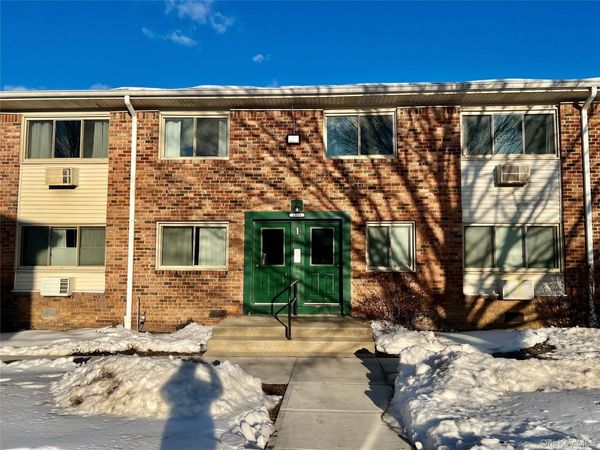2449I union Avenue , Unit 34A, Islip, NY 11751