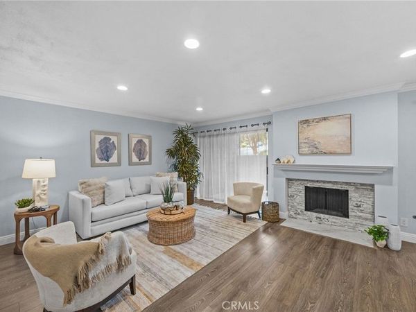 2504 E Willow Street, Unit 101, Signal Hill, CA 90755