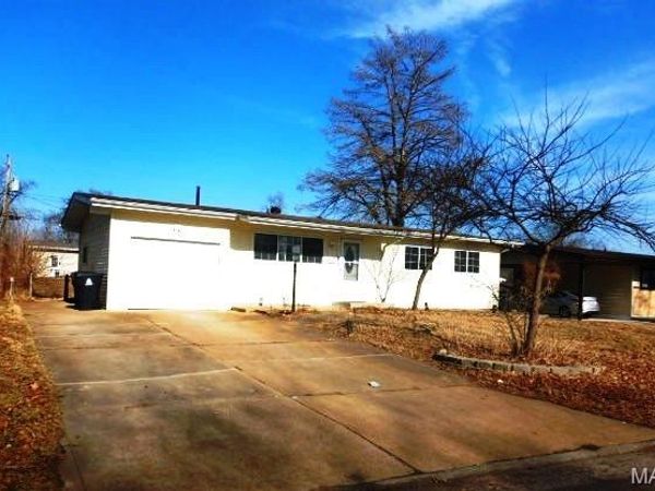 1435 Aspen Drive, Florissant, MO 63031