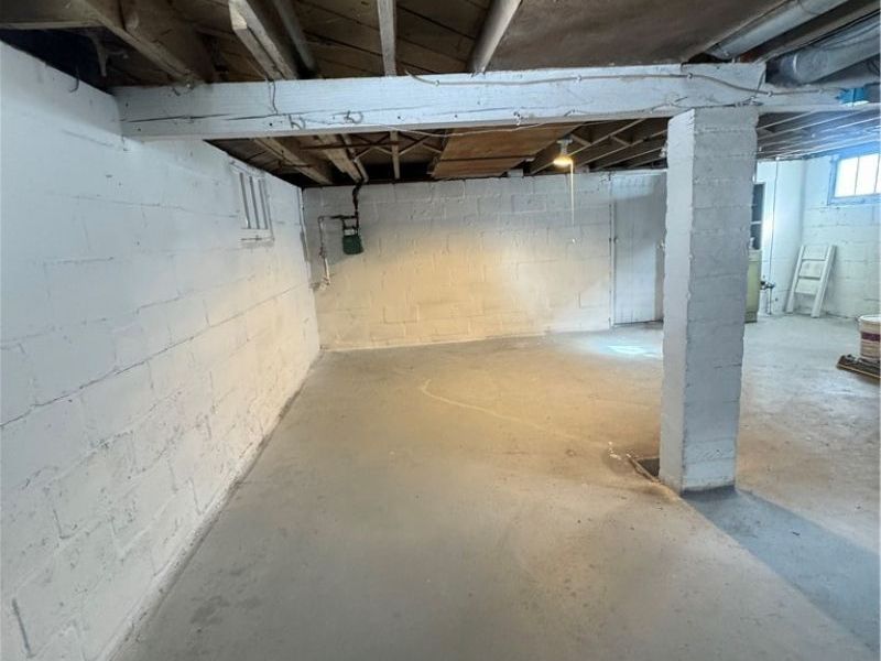 225 W Wood Street, Lowellville, OH 44436 Photo 13