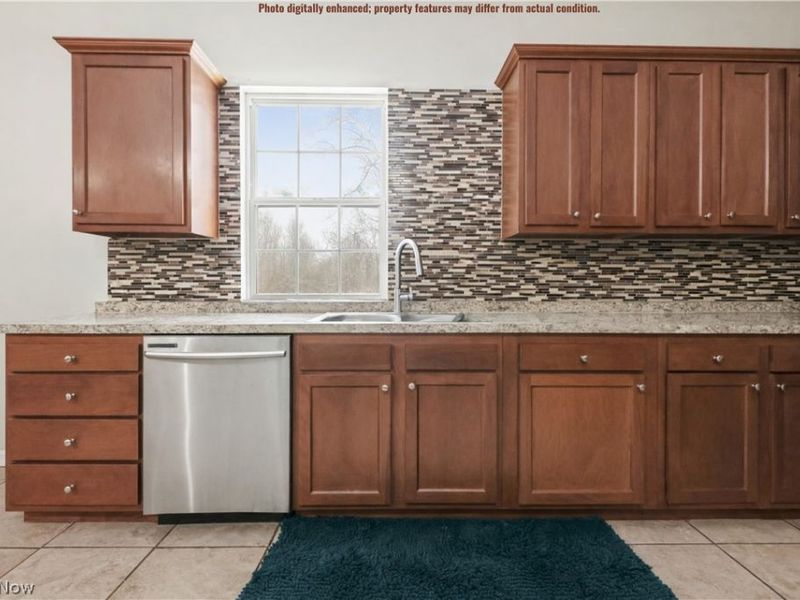 593 Silvercrest Road, Wadsworth, OH 44281 Photo 11