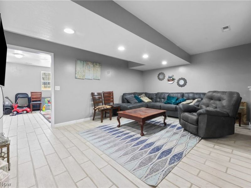 593 Silvercrest Road, Wadsworth, OH 44281 Photo 17